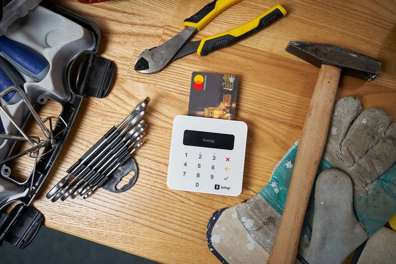 clover credit card machine employee management tools