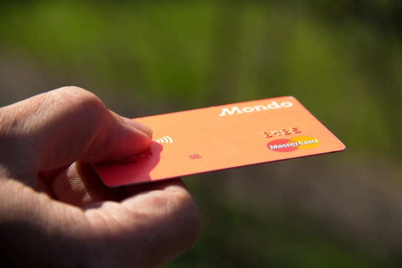 Can scams mess up your credit score?
