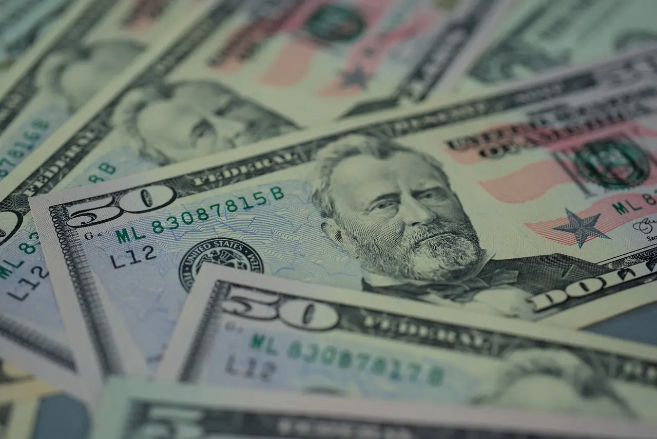 Seasonal fluctuations in Square credit card rates