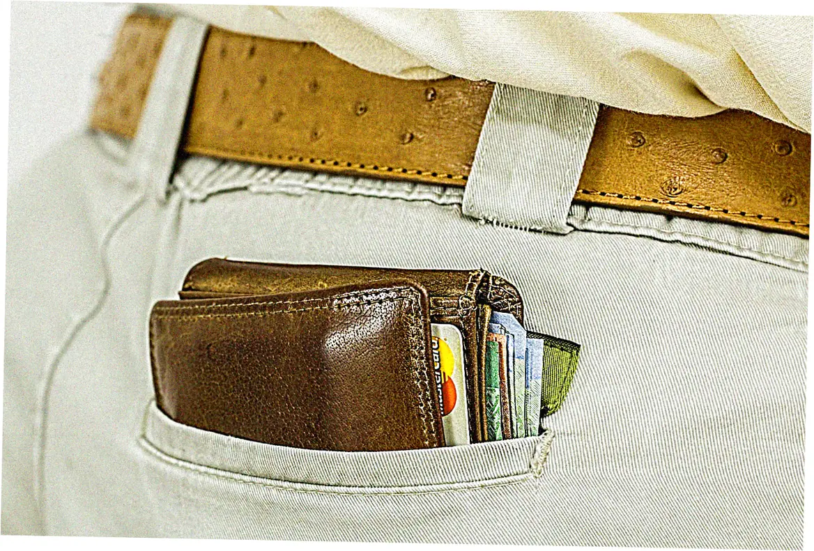 Do digital wallet payments generate receipts?