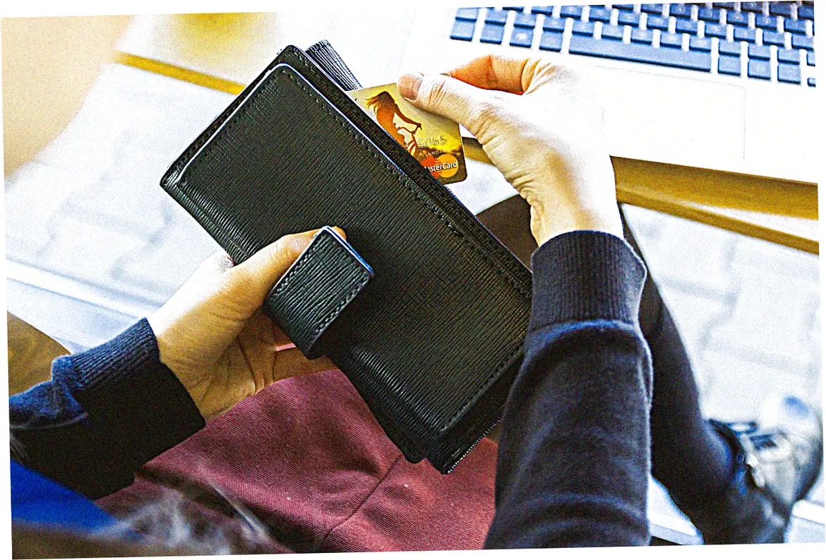 What are common credit card security mistakes to avoid?