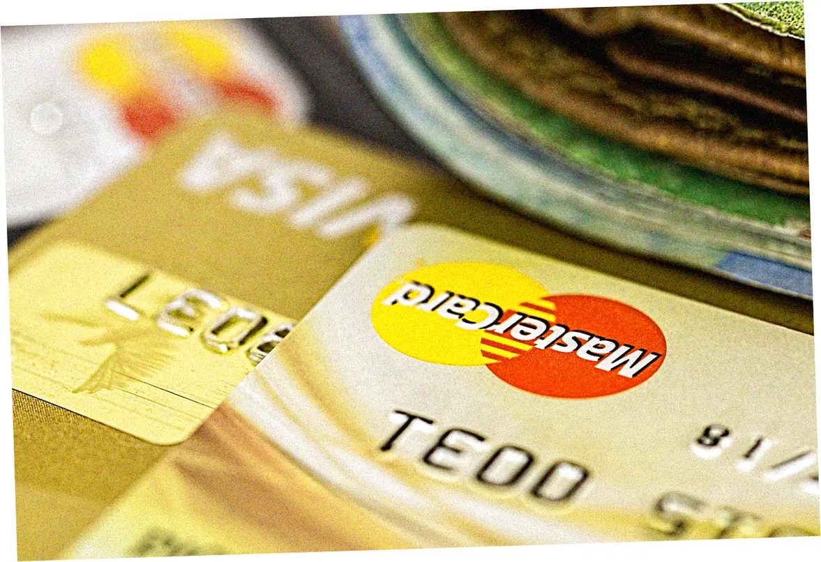 How airline shopping portals boost travel rewards