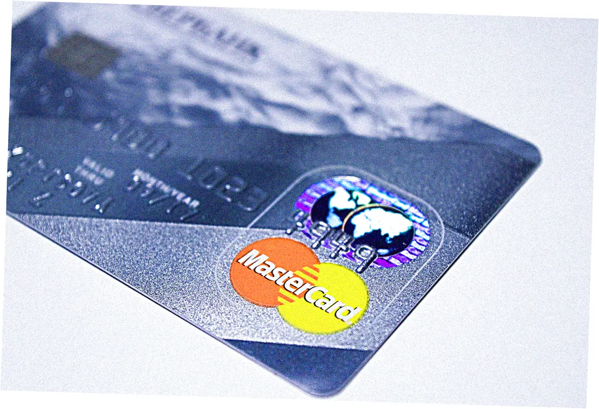 How Mastercard student credit cards build credit