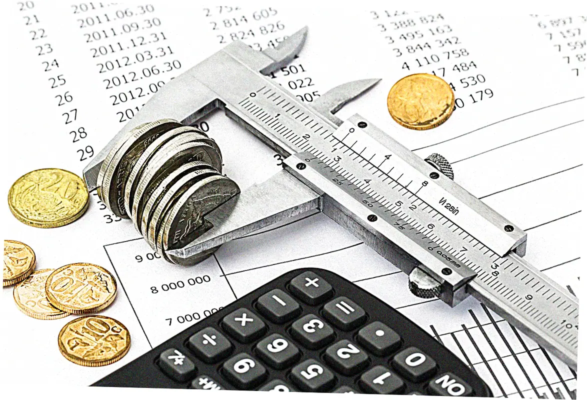 Let's talk strategic spending. To get the most accurate results from your cash back calculator, you gotta input your data right.